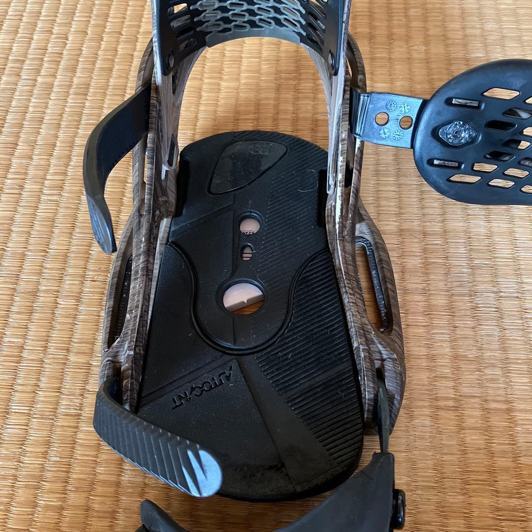 バートン　ビンディング　バインディング　ジェネシス　M EST