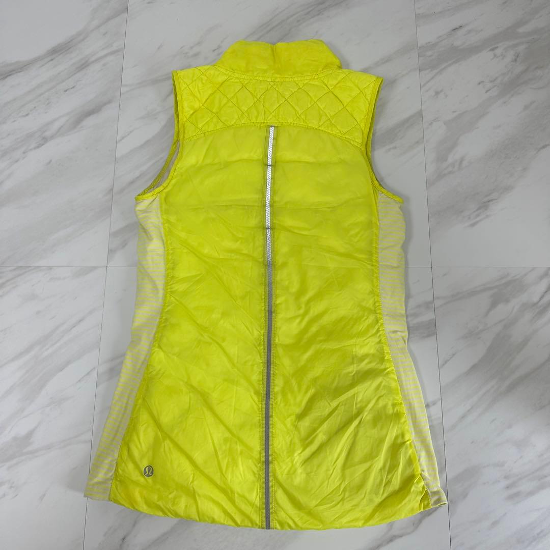 ルルレモン　lululemon 中綿　ベスト　リバーシブル　イエロー　蛍光色