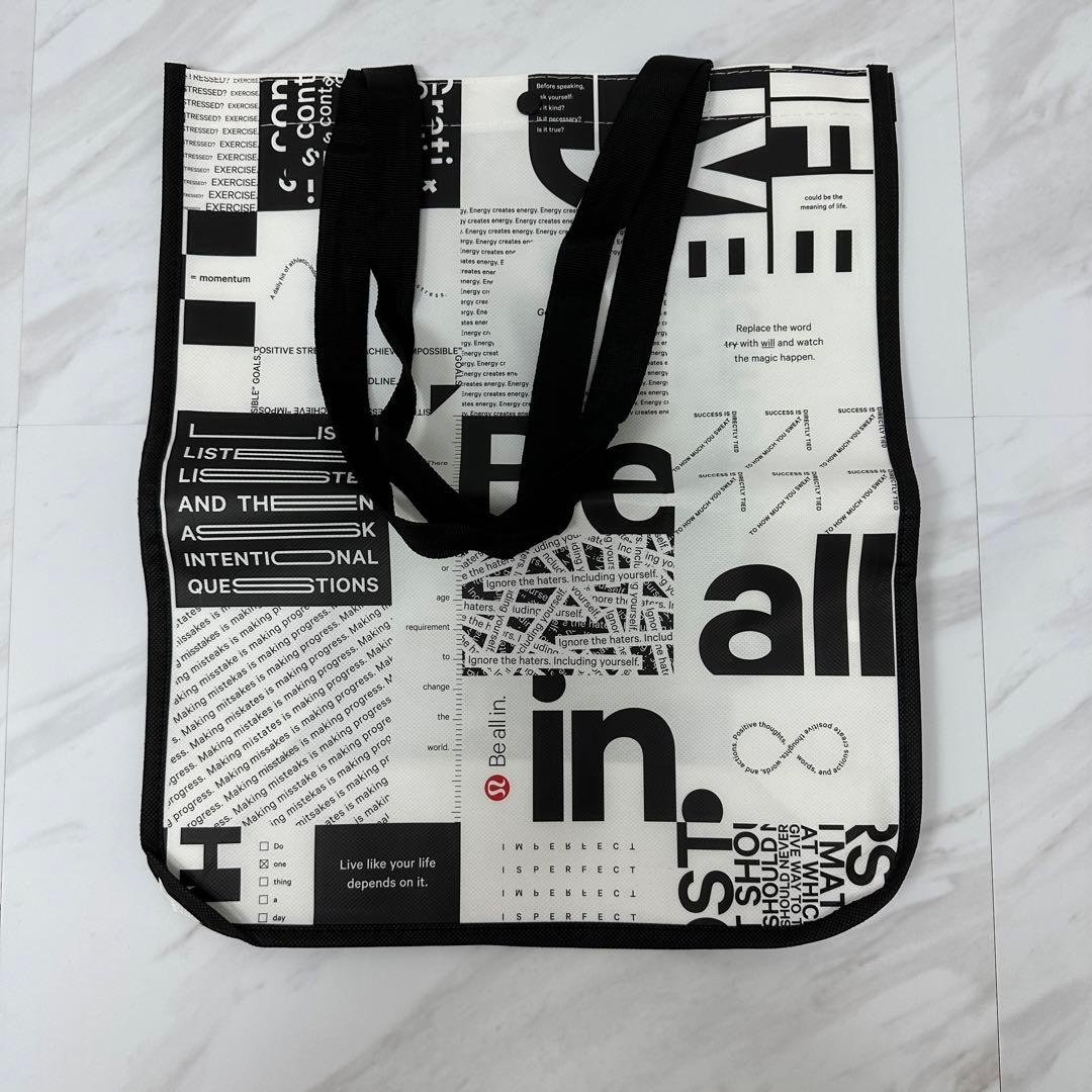 ルルレモン　lululemon 中綿　ベスト　リバーシブル　イエロー　蛍光色