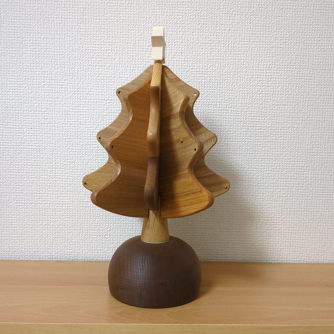 オークビレッジクリスマスツリー