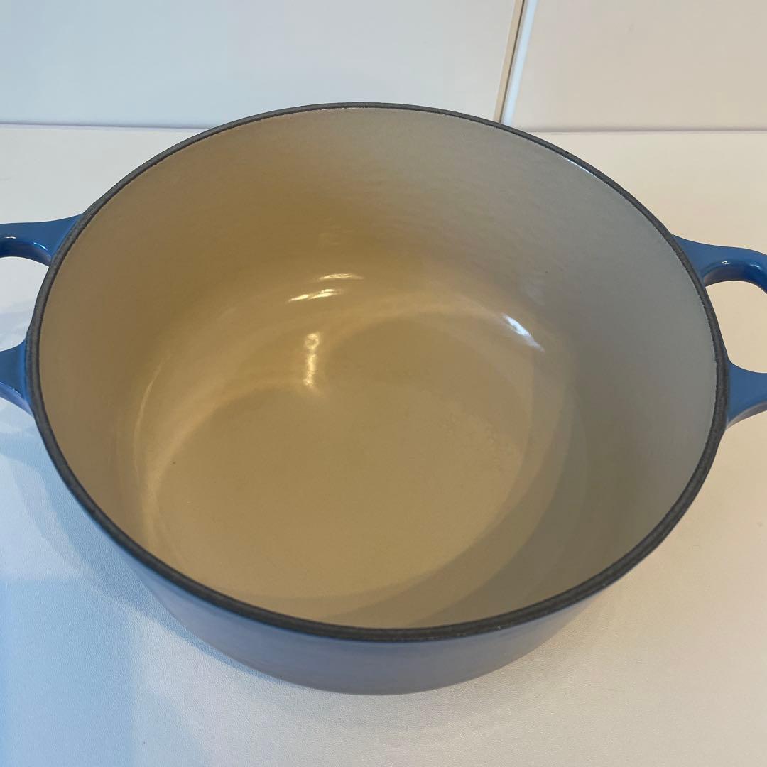 数回使用⭕️美品⭕️ココット ロンド マルセイユブルー20cm