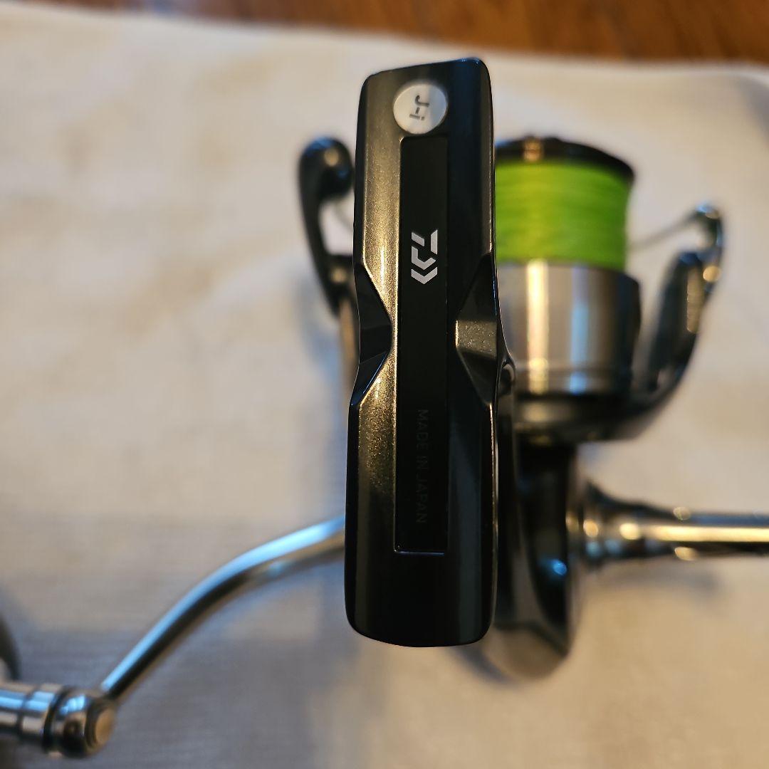 美品 ダイワ セルテート4000-C 予備スプール、カスタムハンドル、ライン付属