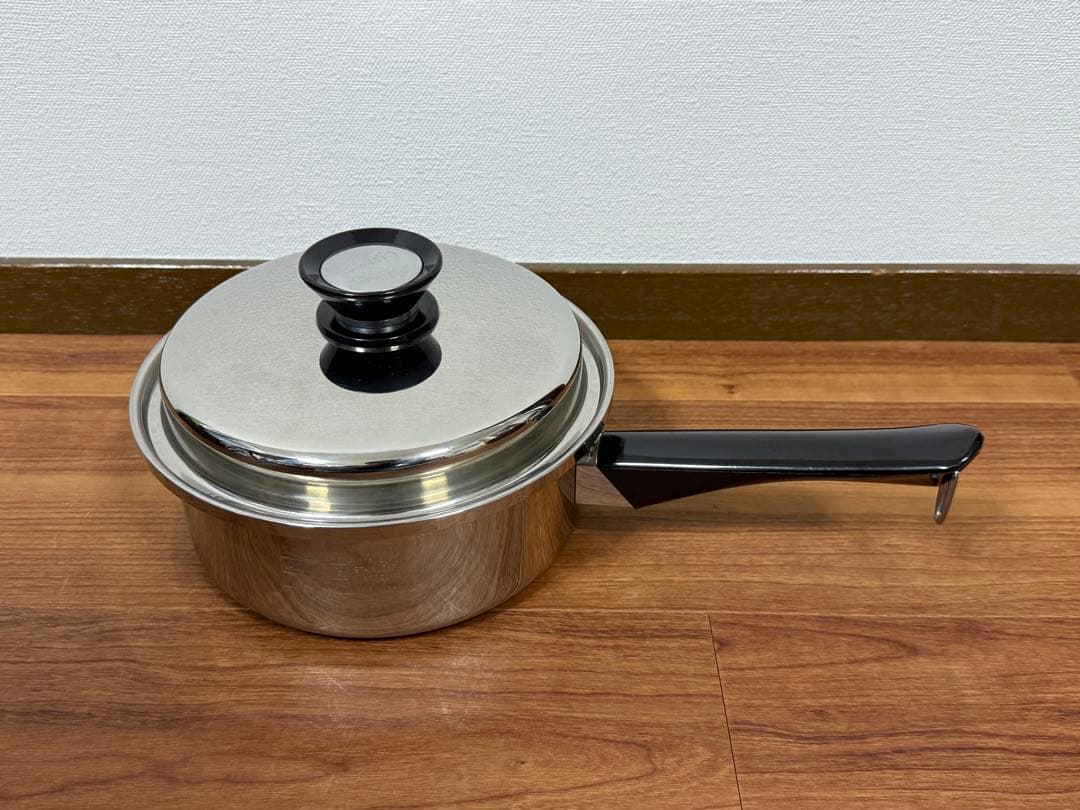 【美品】アムウェイ　中ソースパン
