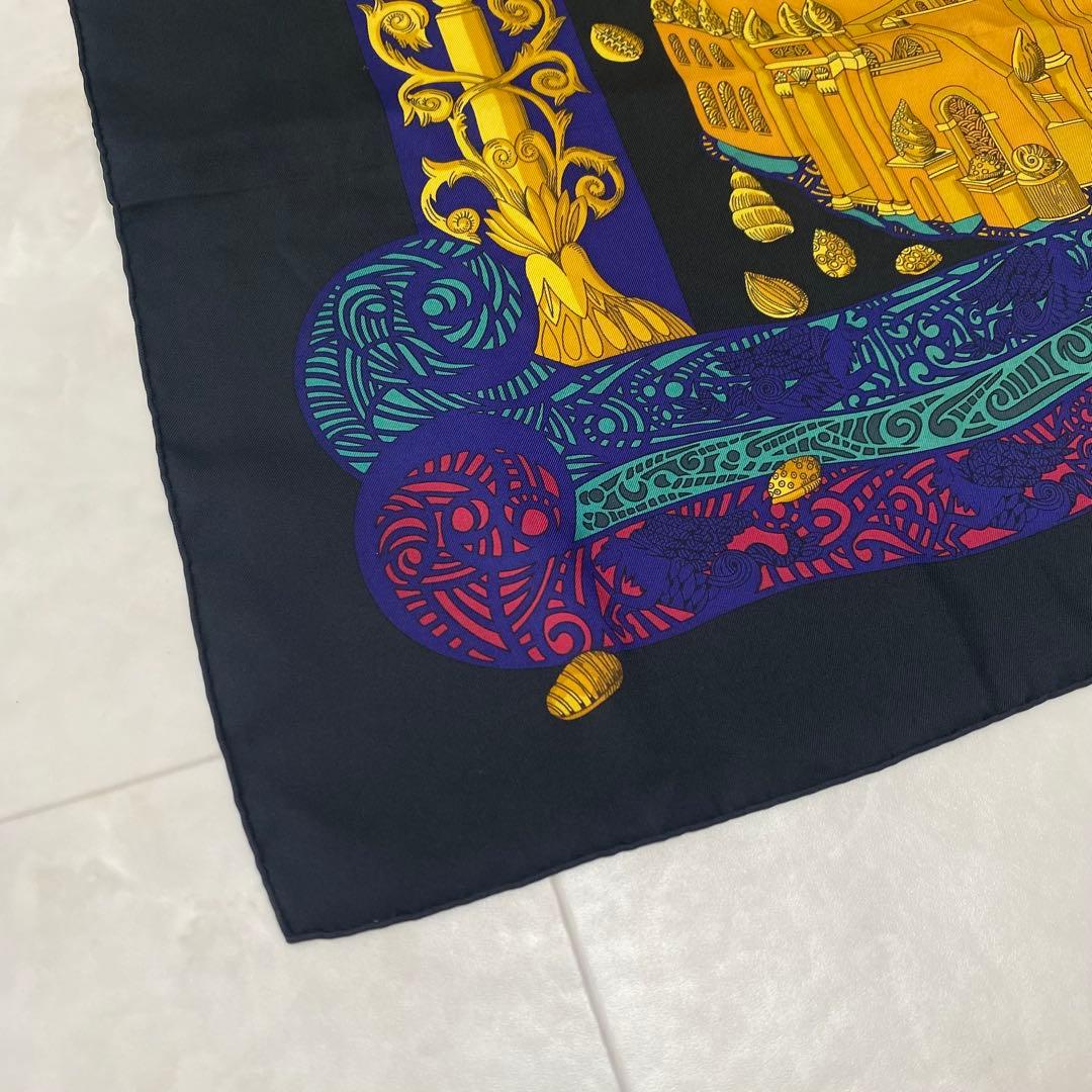 HERMES エルメス カレ90 L'Atlantide 黒ゴールド シルク