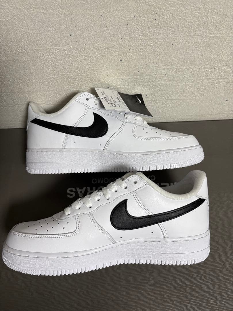 Supreme × Nike Air Force 1 White Black