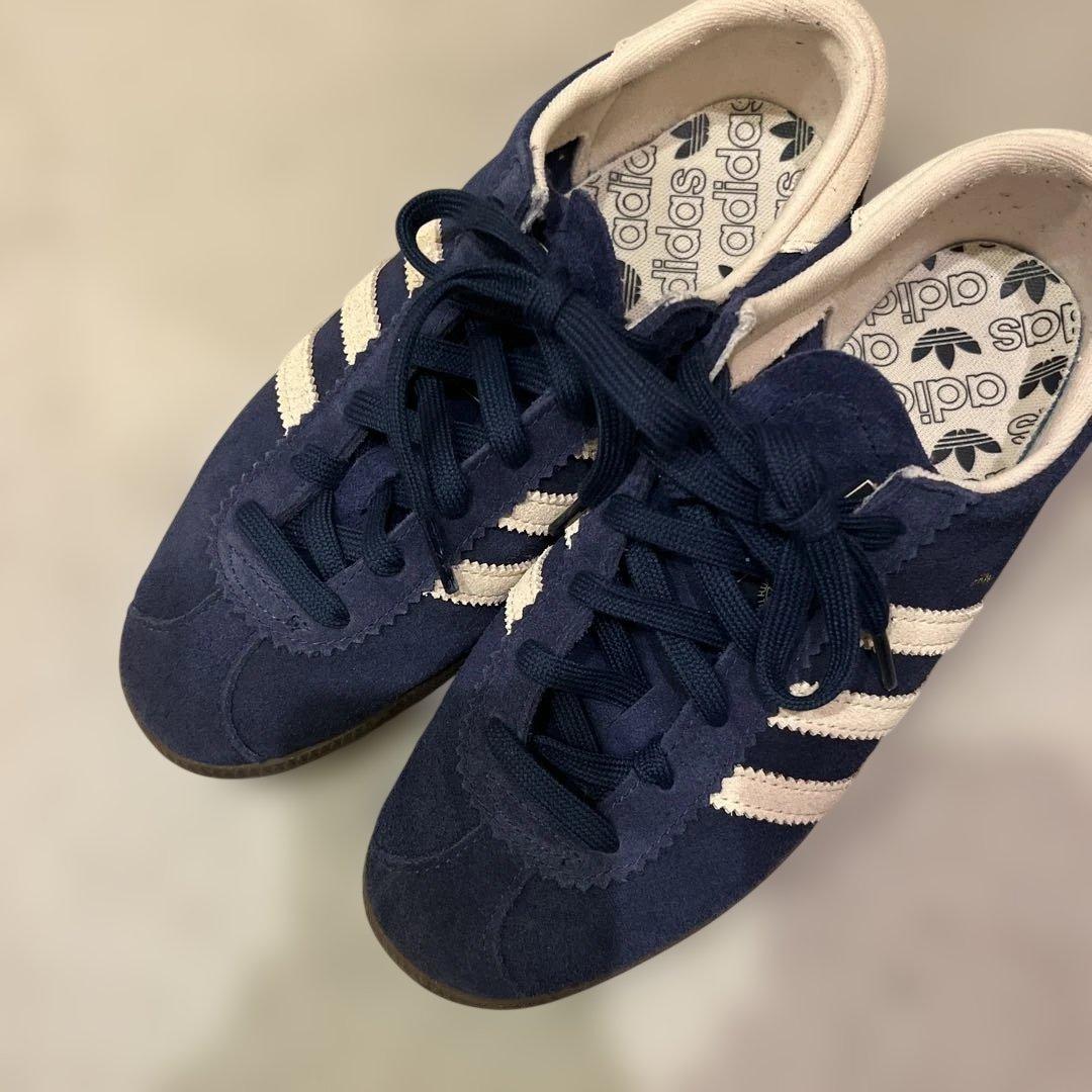 値下げ！美品！adidas BERN 23.5cm