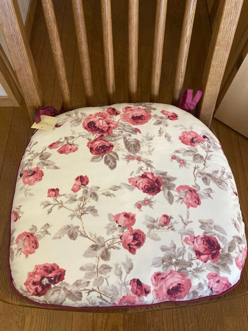 【ローラアシュレイ 】 新品未使用　シートクッション♡ 3枚セット 希少品