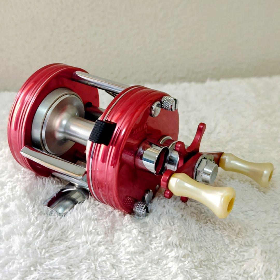 極美品 ABU アブ アンバサダー 2500C ノスタルジア レッド