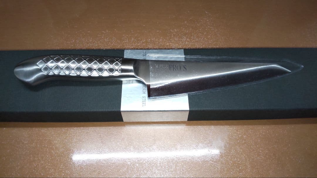 新品 関兼次 PRO・S 一体型包丁 骨スキ 145mm(片刃) 包丁
