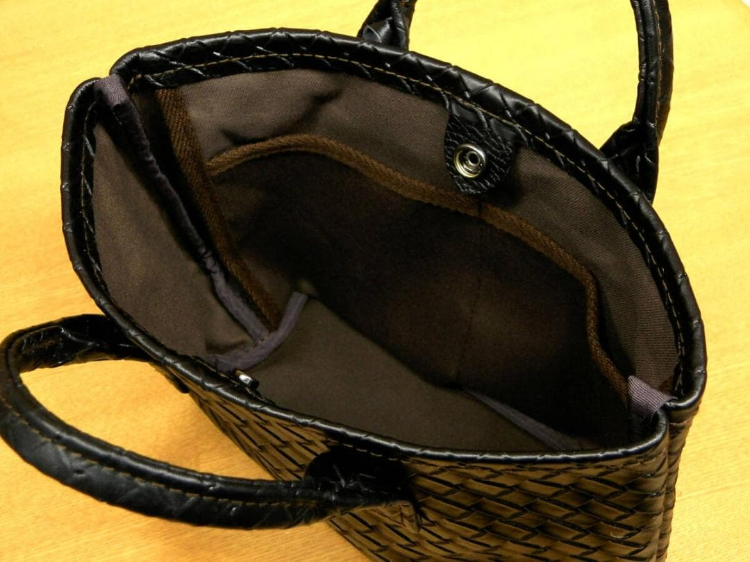 ☆XSサイズ☆上品なメッシュ柄レザーのミニトートバッグ☆牛革ブラック日本製