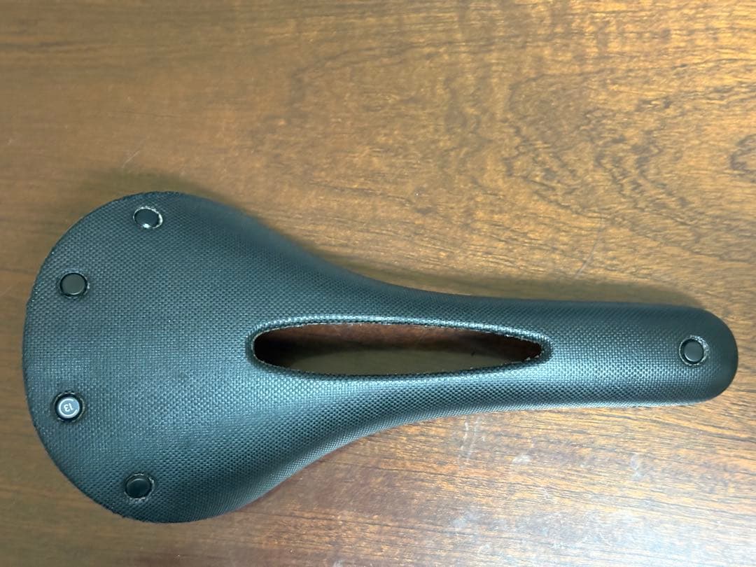 u*c様 BROOKS C13 Carved AllWeather 132mm