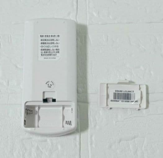 【美品】アイリスオーヤマ 2022年製 ポータブルクーラー IPA-2822GH