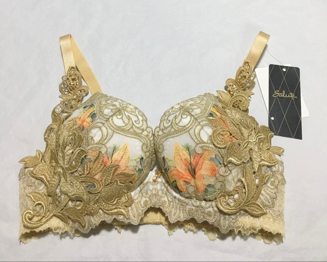 新品　ワコール　サルート 82G ブラジャー D65 ソングM