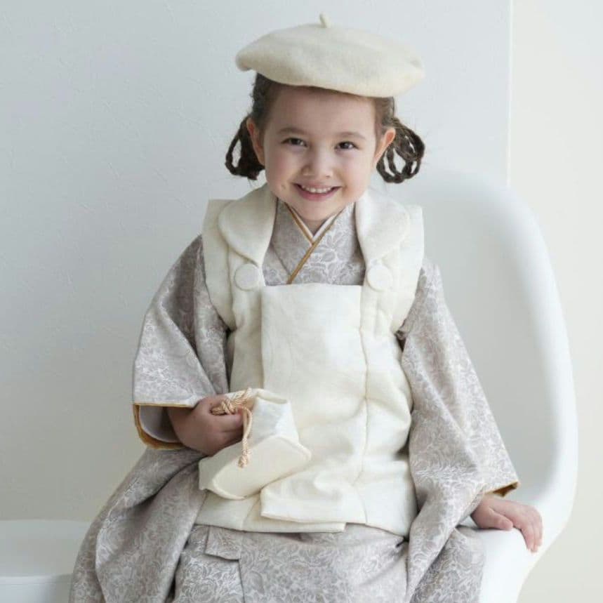 ❀大人気❀　早期完売品　新品未使用　清楚系　ピーチアイボリー　女の子　男の子