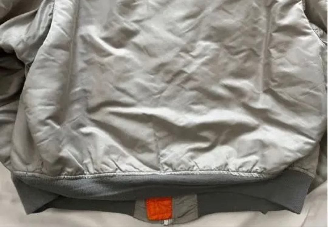 早い者勝ち！即日発送！90’s ALPHA MA-1 シルバーUSA製 短丈