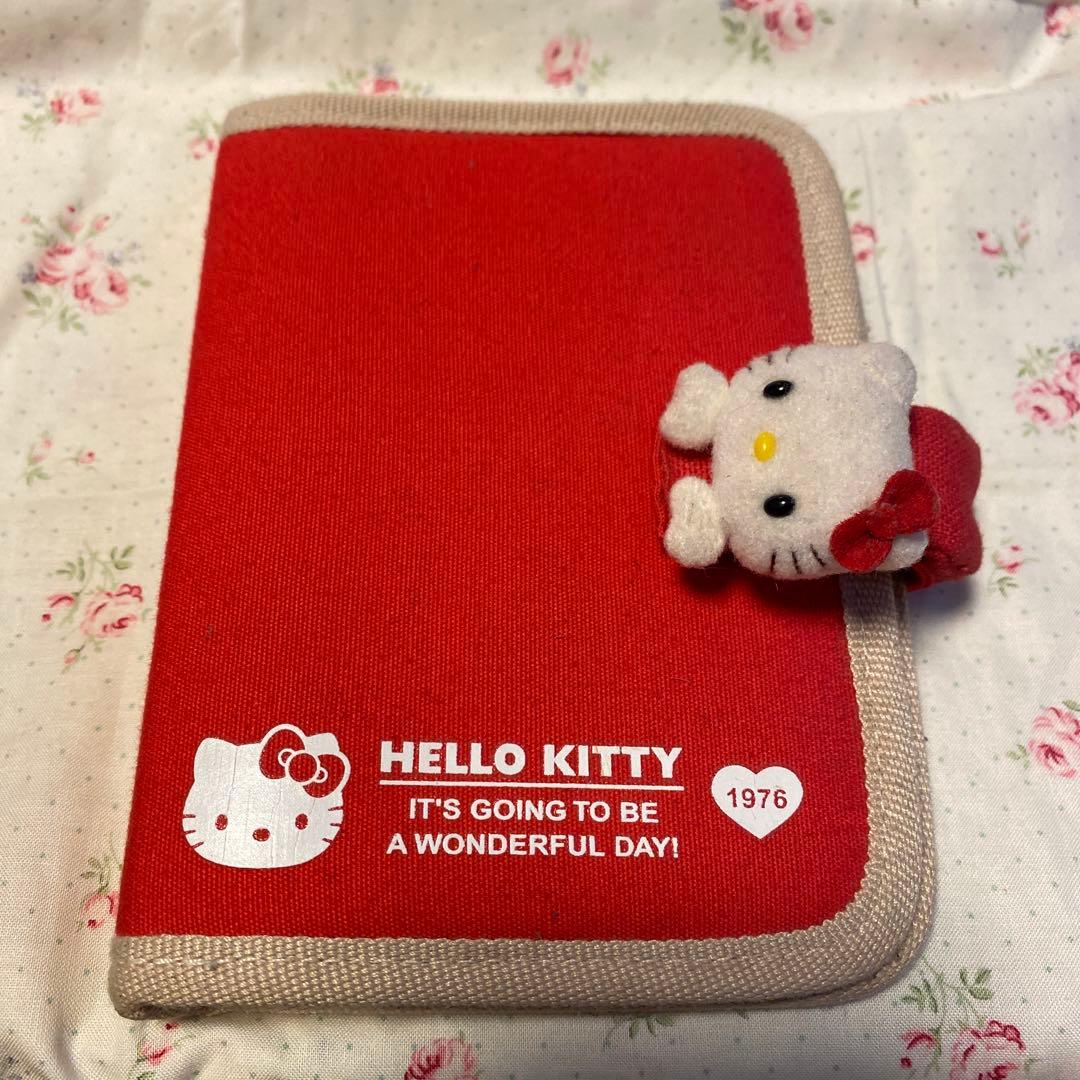 【レア】　ハローキティ　バインダー　中古品