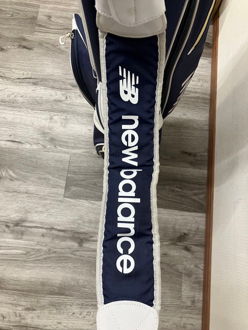 newbalance ゴルフバッグ　キャディーバッグ　スタンドタイプ　超軽量