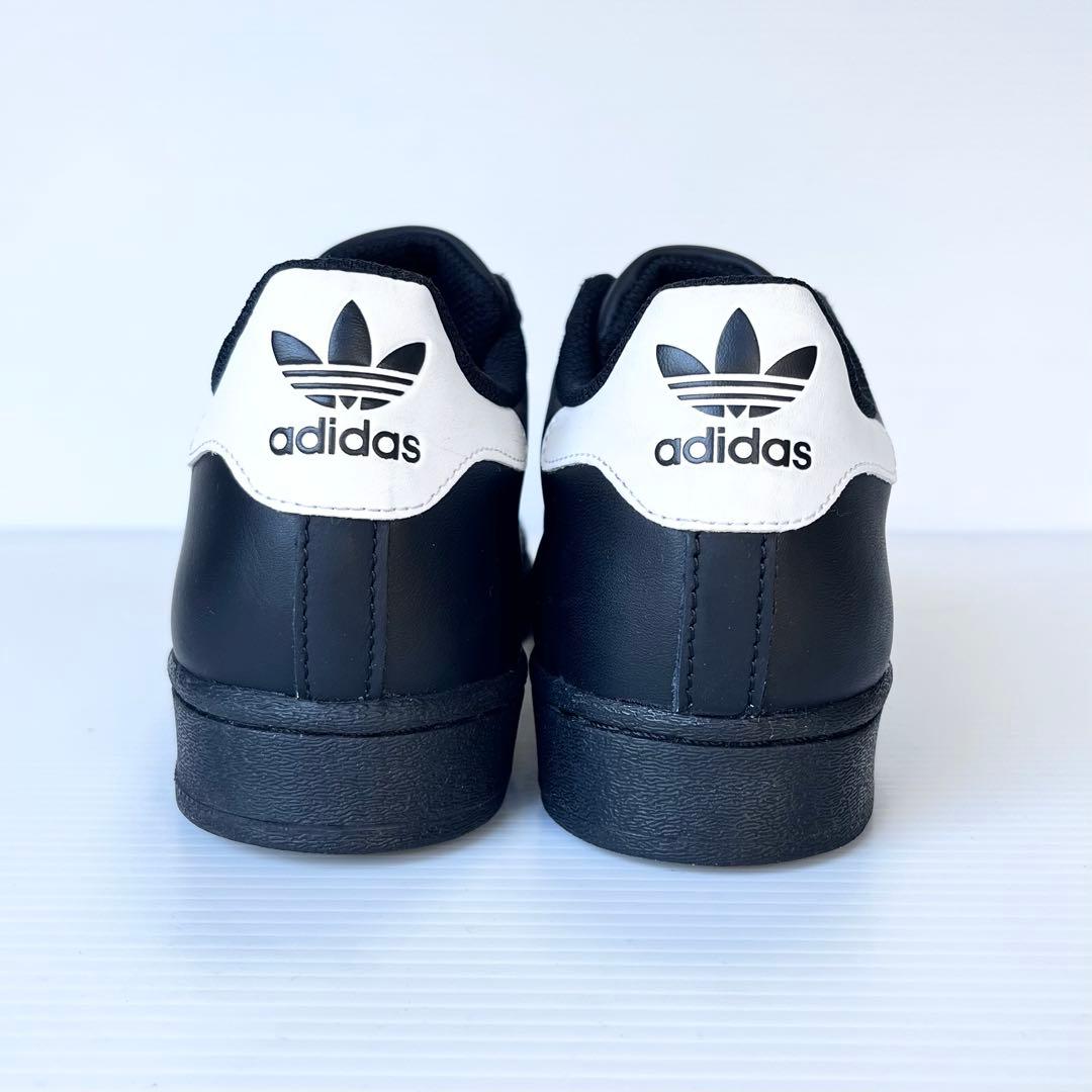 未使用級✨ アディダス スーパースター スニーカー　25cm 黒 4959