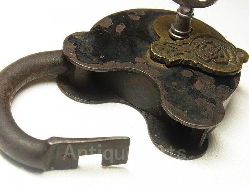 《p1049》《１８００年代》《熊・ミッキー顔》サージェント＆カンパニー 南京錠