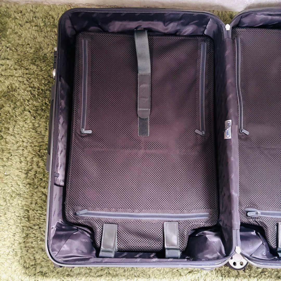 最終値下げ　リモワ　サルサデラックス　63L 4輪　ブラック　TSAロック