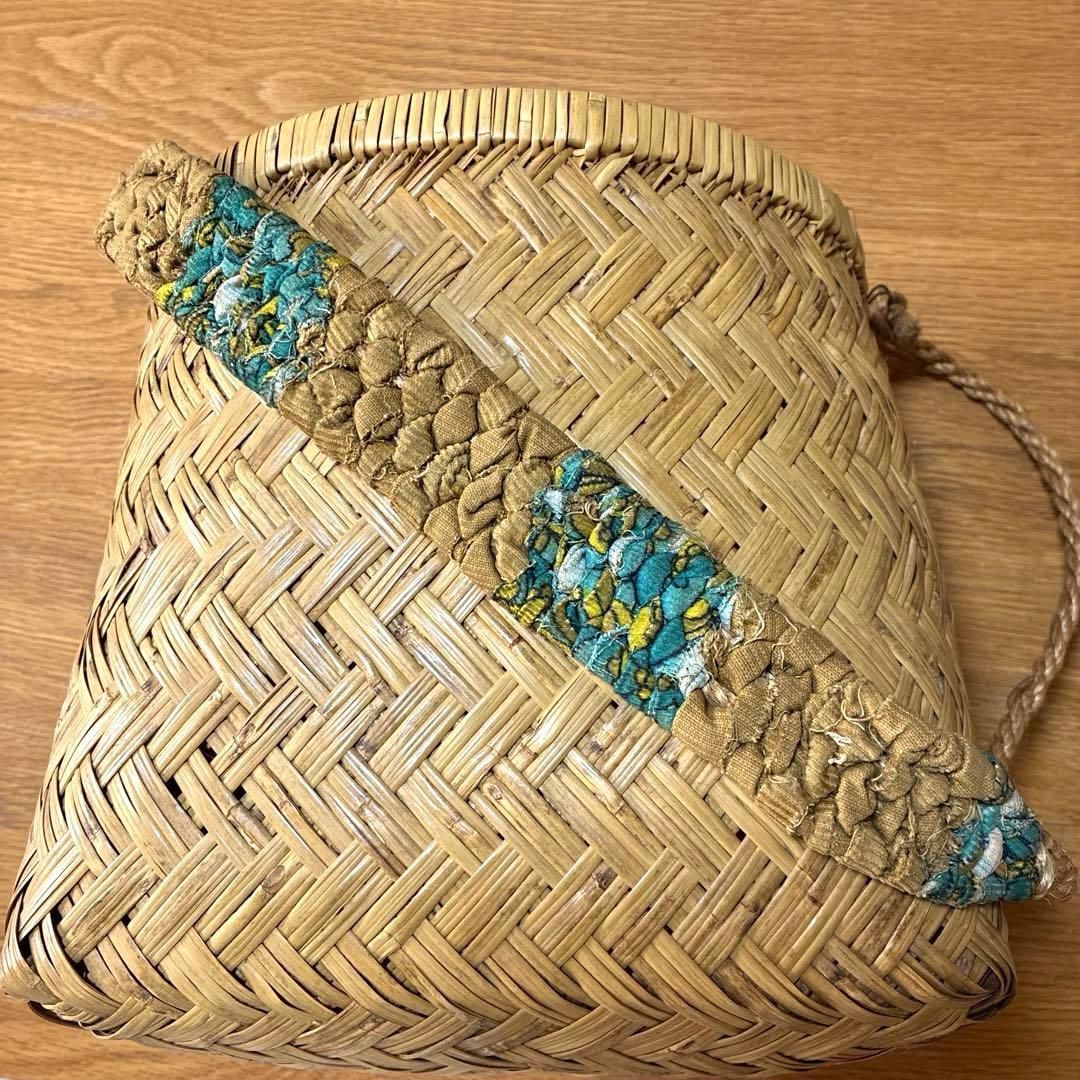 岩手県鳥越地方背負いかご 収穫用 山菜 キノコ　ひも付き 市場かご