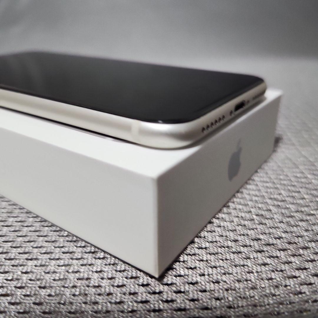 Apple iPhone SE (第2世代) 64GB ホワイト