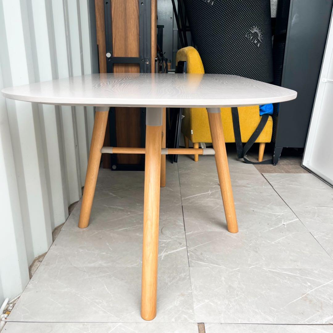 取付無料！スケッチ 北欧デンマーク ロスキ ラテ×オーク ダイニングテーブル✨