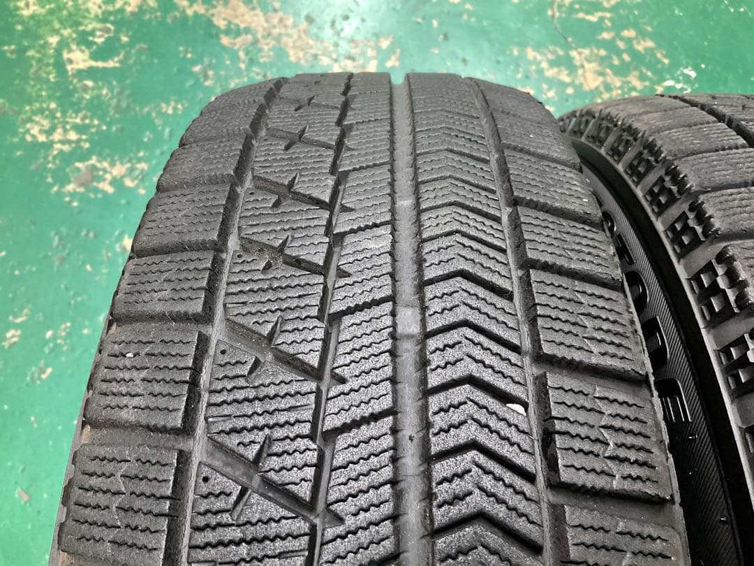 【送料込み】激溝！BSブリザック　VRX 185/65R15 中古4本