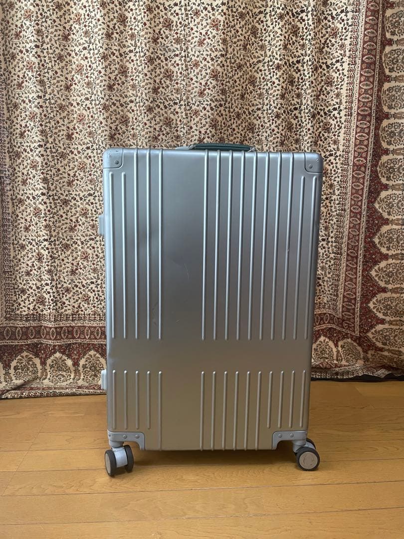 innovator イノベーター　アルミ キャリーケース 70L