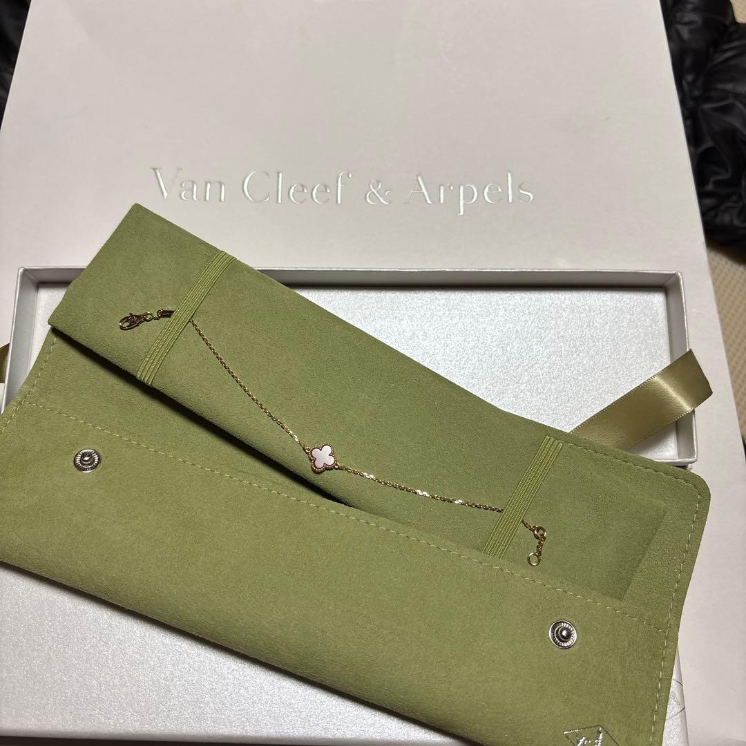Van Cleef & Arpels バンクリーフ　ブレスレット