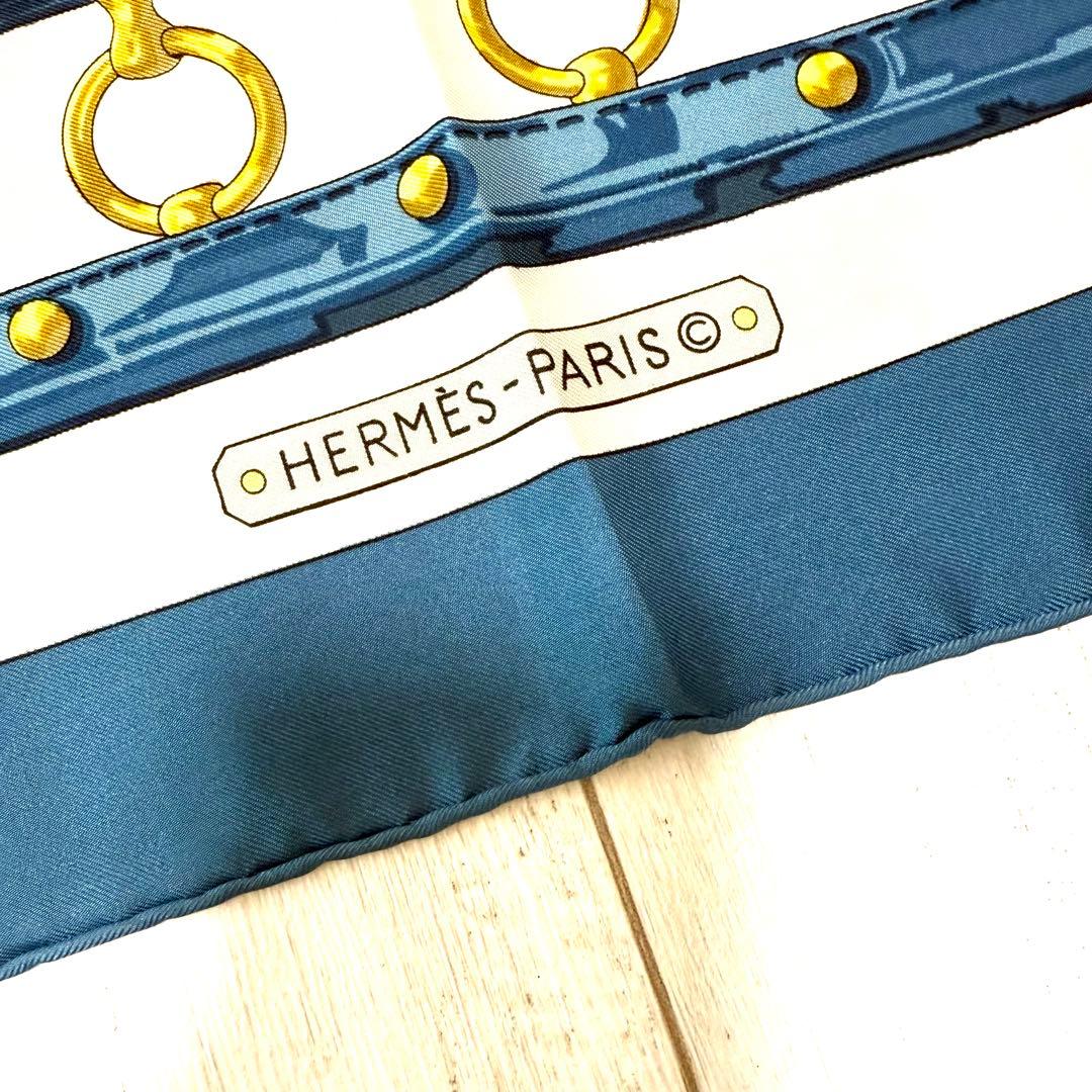 HERMES エルメス　カレ90 シルクスカーフ 「aux champs」ブルー