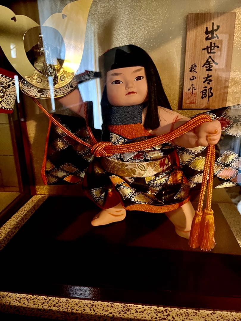 出世金太郎人形 伝統的な陶器製　五月人形　ケースた付き
