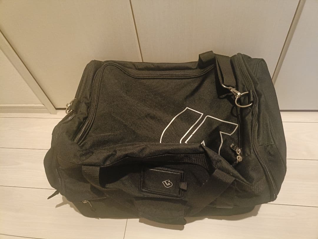 美品 BURTON ボストンバッグ ブラック スノーボード スキー 大容量