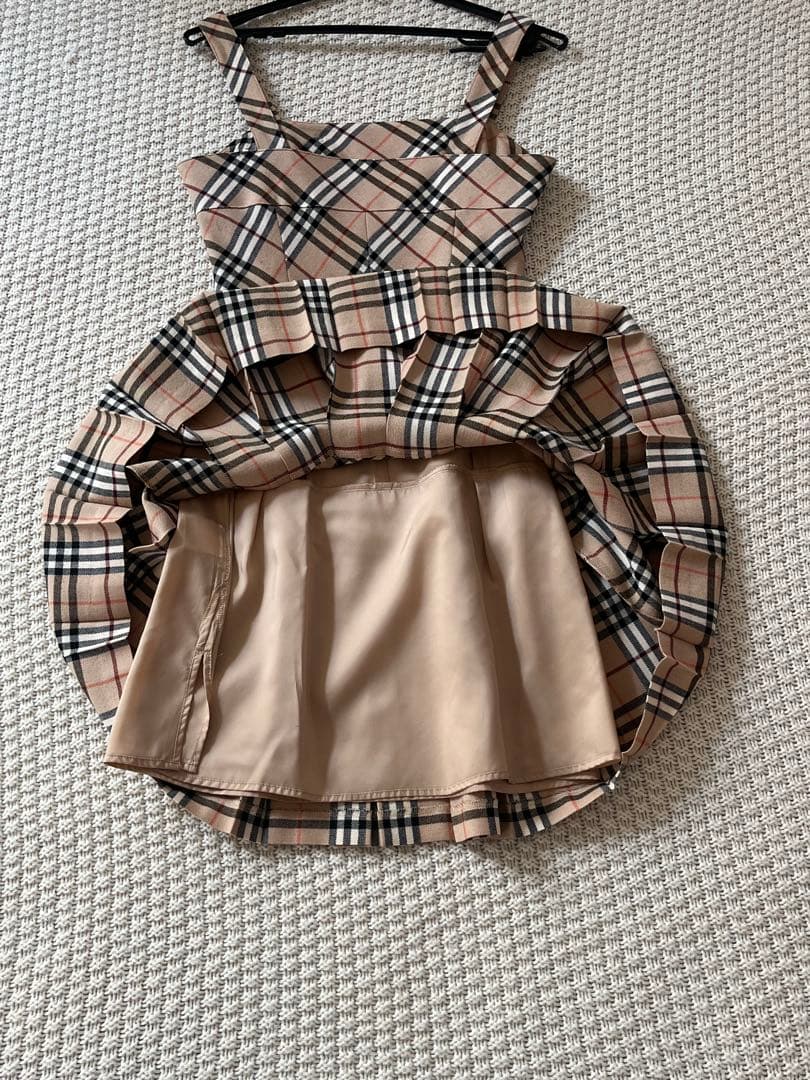 Burberry チェック柄　ワンピース　半袖ニット　カーディガン