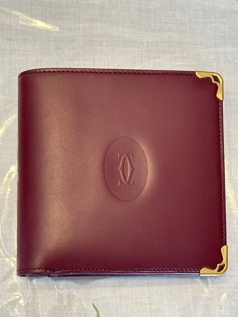 【超美品】Cartier バーガンディ 二つ折り財布