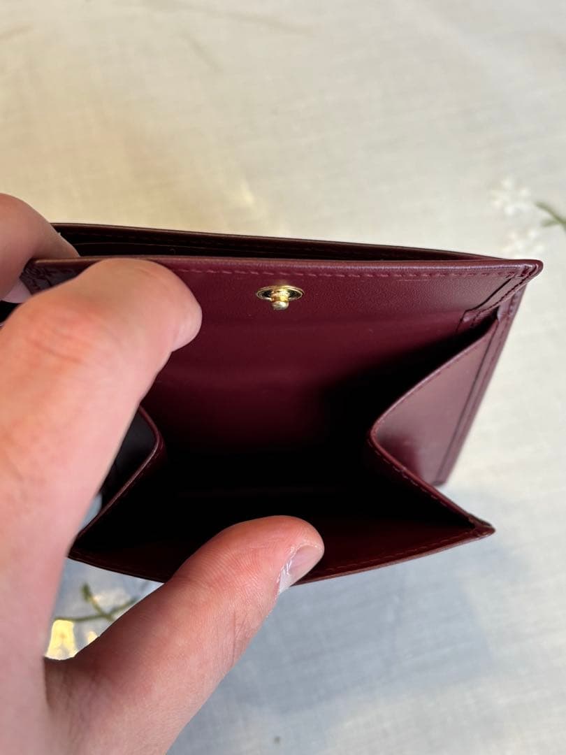 【超美品】Cartier バーガンディ 二つ折り財布