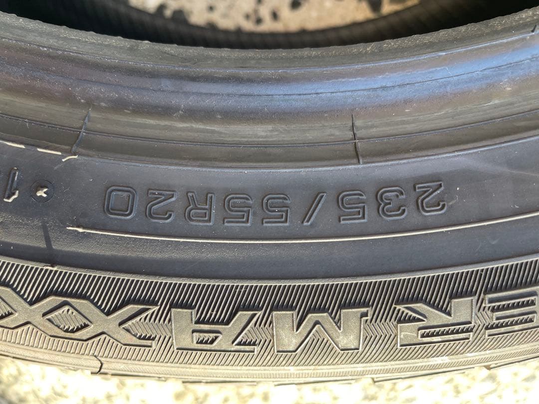 【ダンロップ-スタッドレスタイヤ】 235/55R20(4本)