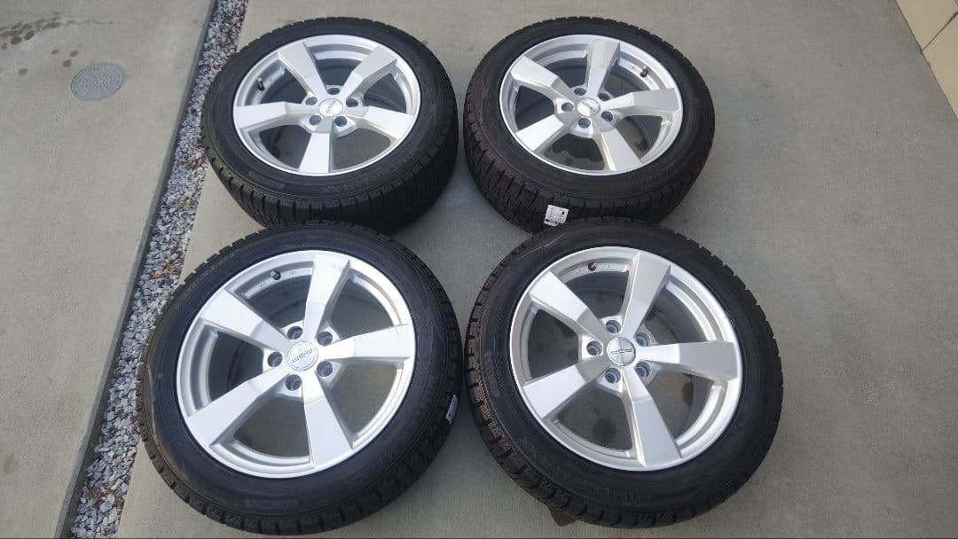T*i様 アウディA4 17インチ スタッドレスタイヤセット