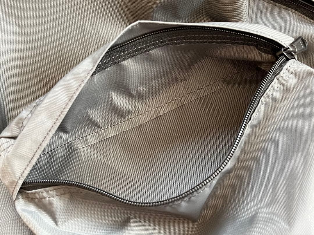 【美品】エルベシャプリエ　978N グレー デイパック リュック