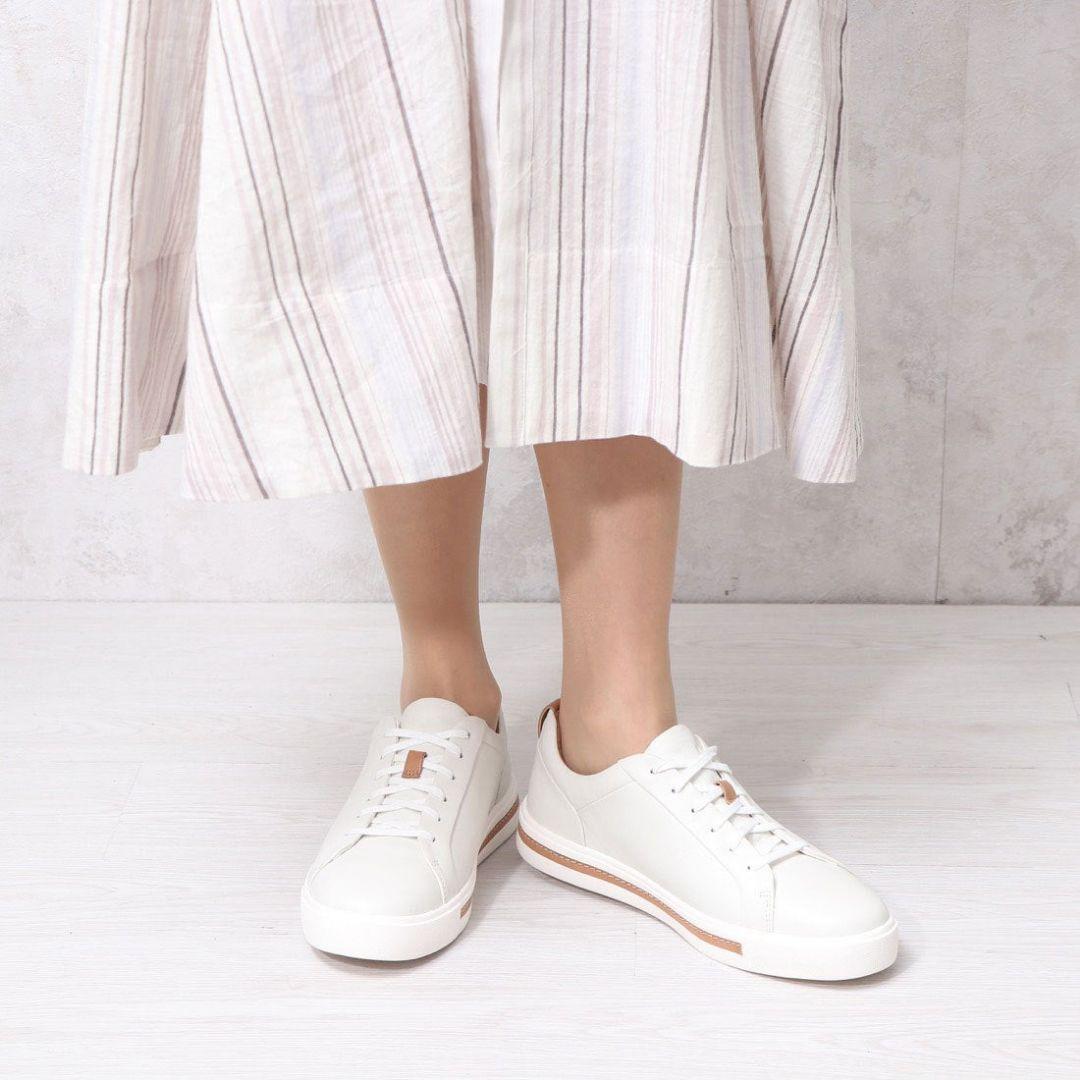 未使用 訳あり クラークス アンマウイレース レザー レースアップ シューズ