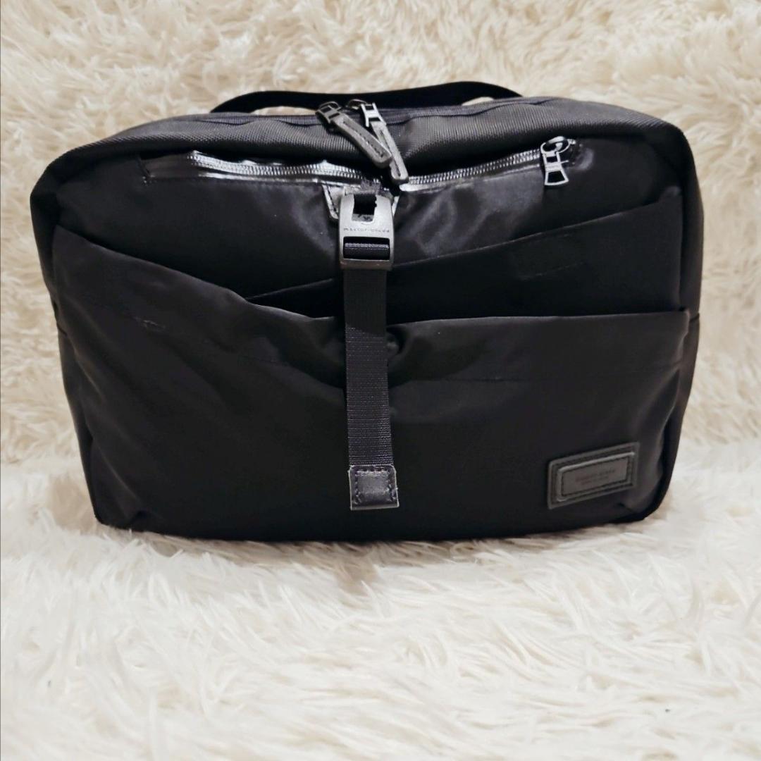 美品 マスターピース スクランブル メッ センジャーバッグ クロスボディ PC