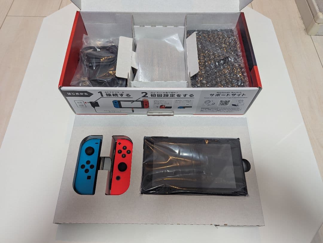 Nintendo Switch 本体 青/赤 Joy-Con 付属品付き