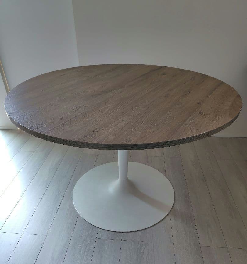 カリガリス テーブル プラネット コヌビア