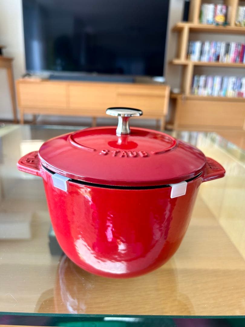 極美品 STAUB ラ・ココット de GOHANチェリーレッド 16cm