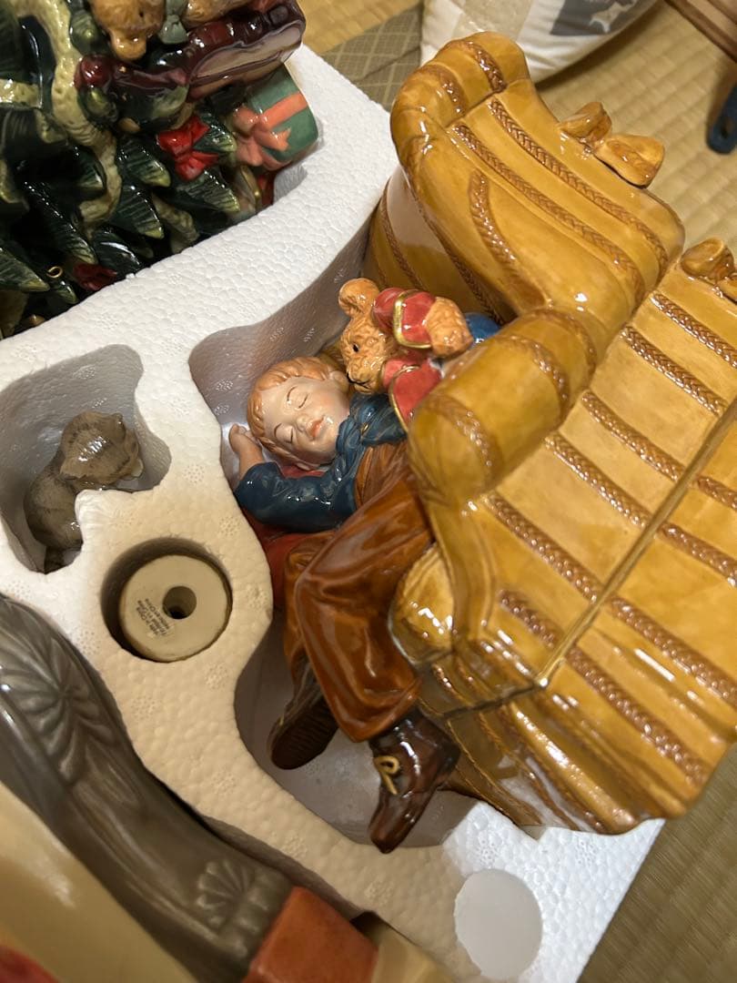 Kirkland Santa's Visit クリスマス磁器製装飾品