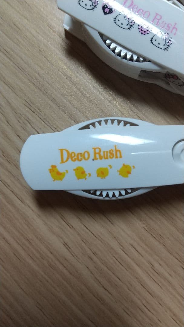 かわいくデコりたい！【デコラッシュ】ハローキティ、うさぎ、ひよこ