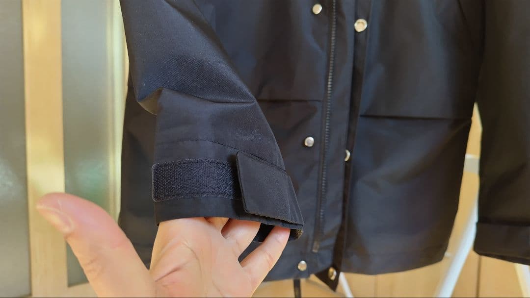 AIGLE　マウンテンパーカー　アウタージャケット　ゴアテックス　黒　メンズМ