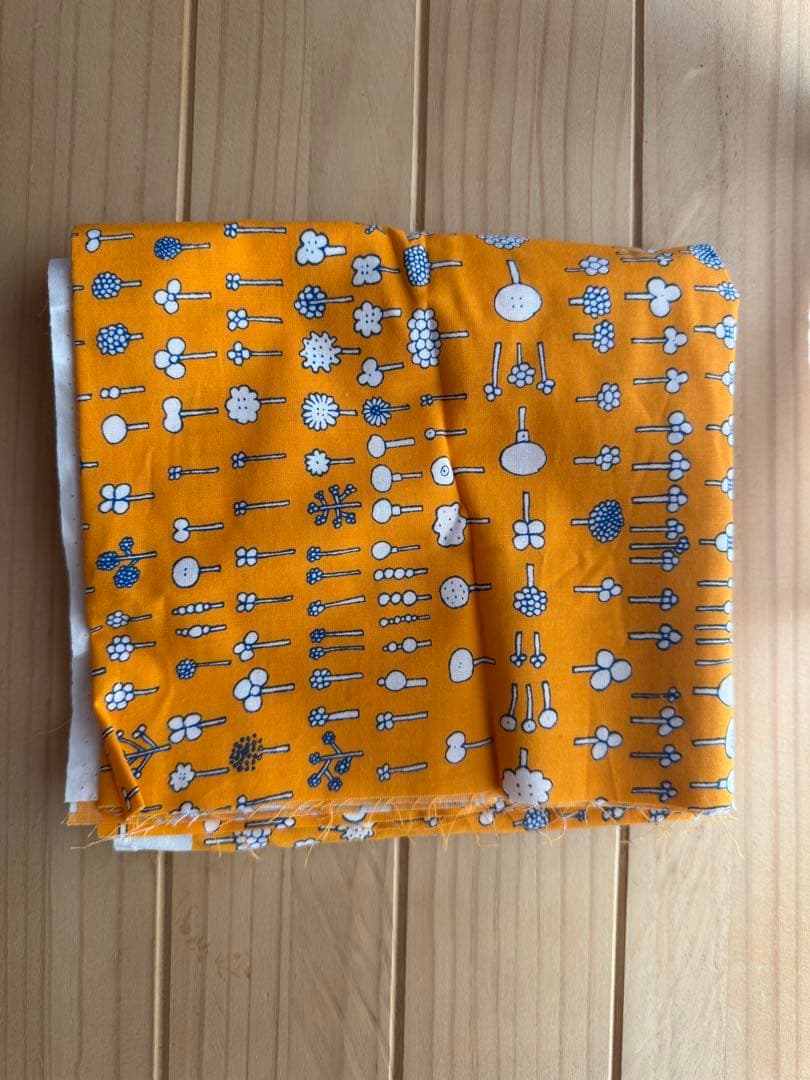 Flora ボウル150mmと80mm