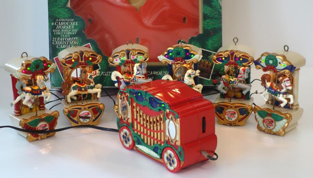 ミスタークリスマス　Mr. Christmas　ホリデーカルーセル