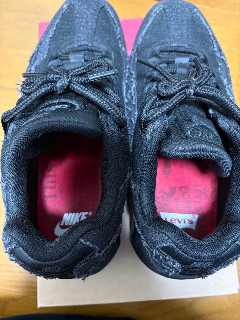 Levi's x Nike Air Max 95 ブラック